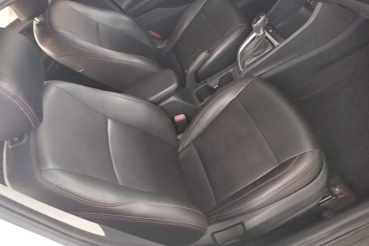 Used Hyundai Celesta 2018 1.6L Automatic GL Enjoyment Version China V Standard Right Front Seat
