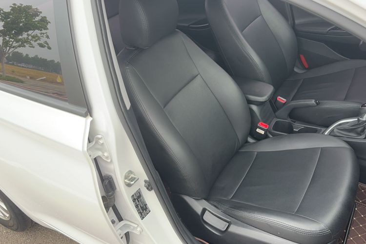 Used Hyundai Celesta 2018 1.6L Automatic GL Enjoyment Edition China VI compliant Right Front Seat