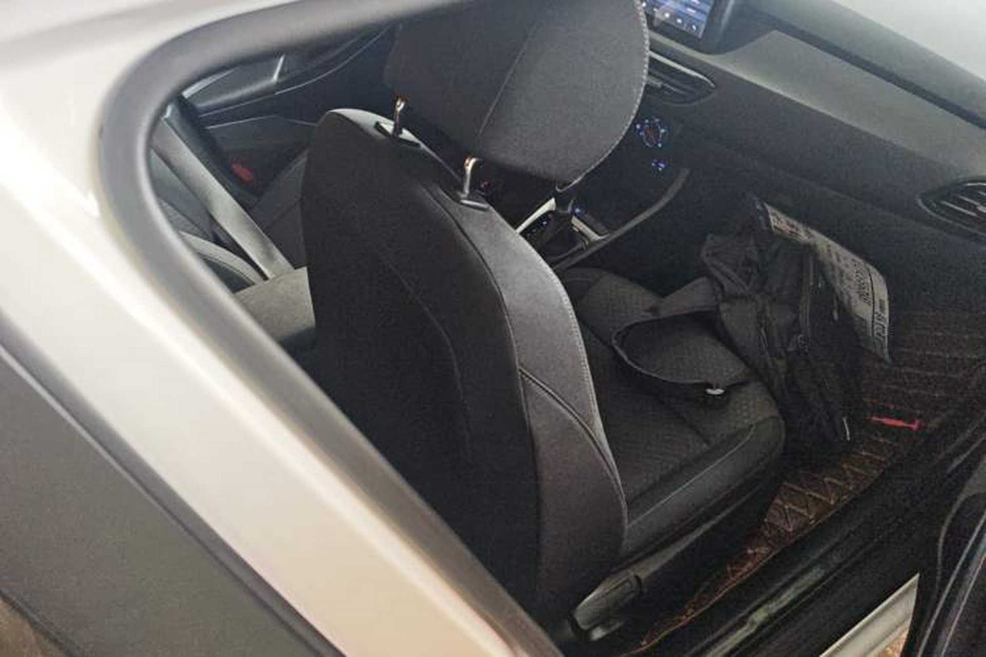 Used Hyundai Celesta 2018 1.6L Automatic GL Enjoyment Version China V Standard Right Front Seat