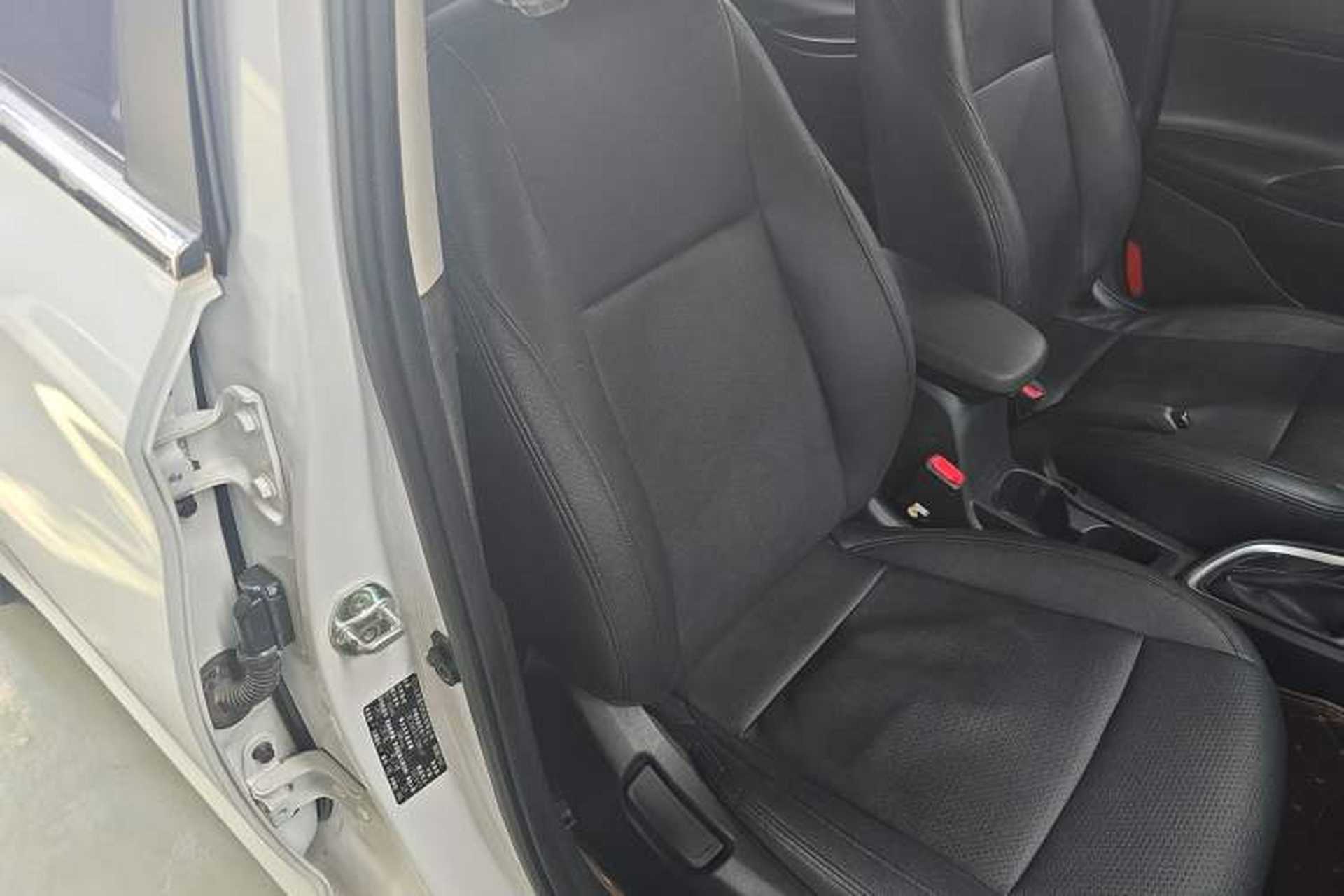 Used Hyundai Celesta 2018 1.6L Automatic GL Enjoyment Version China V Standard Right Front Seat