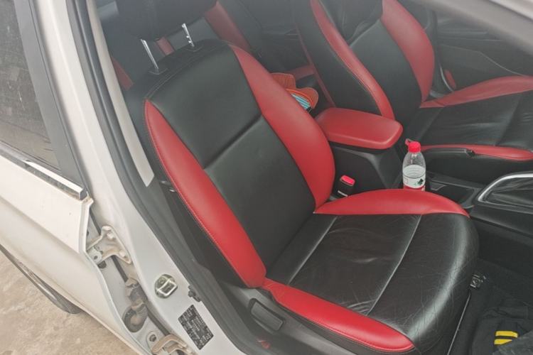 Used Hyundai Celesta 2018 1.6L Automatic GL Enjoyment Edition China VI compliant Right Front Seat