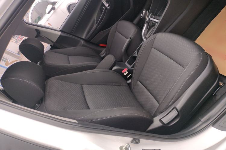 Used Hyundai Celesta 2018 1.6L Automatic GL Enjoyment Edition China VI compliant Right Front Seat