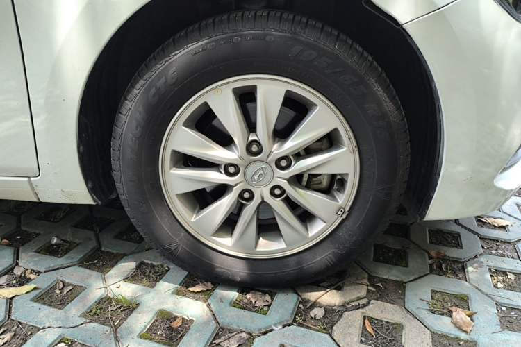 Used Hyundai Celesta 2018 1.6L Automatic GL Enjoyment Edition China VI compliant Right Front Wheel Hub