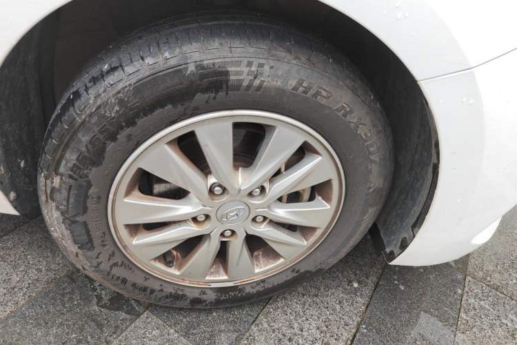 Used Hyundai Celesta 2018 1.6L Automatic GL Enjoyment Edition China VI compliant Right Front Wheel Hub