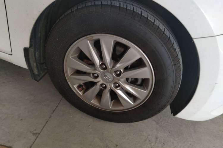 Used Hyundai Celesta 2018 1.6L Automatic GL Enjoyment Edition China VI compliant Right Front Wheel Hub