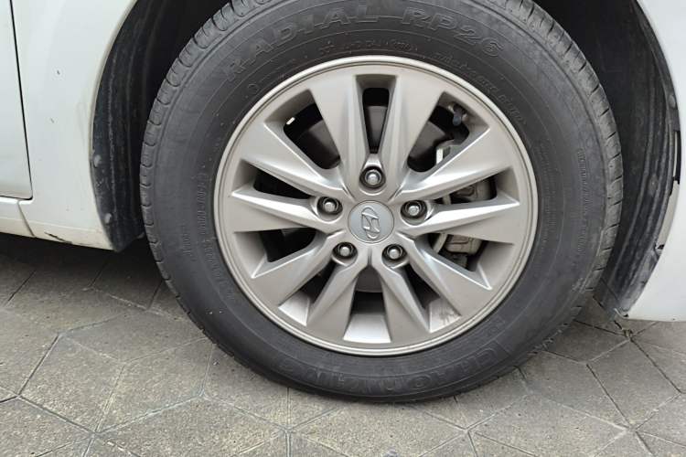 Used Hyundai Celesta 2018 1.6L Automatic GL Enjoyment Edition China VI compliant Right Front Wheel Hub