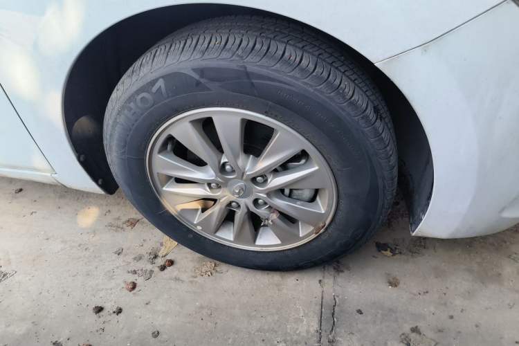 Used Hyundai Celesta 2018 1.6L Automatic GL Enjoyment Edition China VI compliant Right Front Wheel Hub