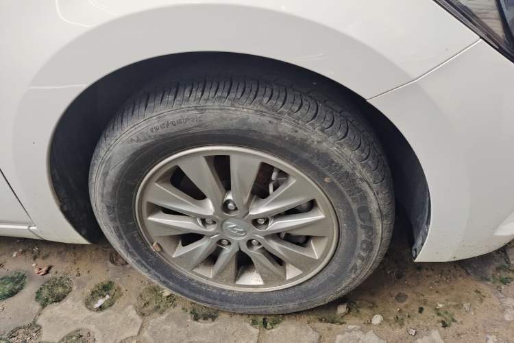 Used Hyundai Celesta 2018 1.6L Automatic GL Enjoyment Edition China VI compliant Right Front Wheel Hub