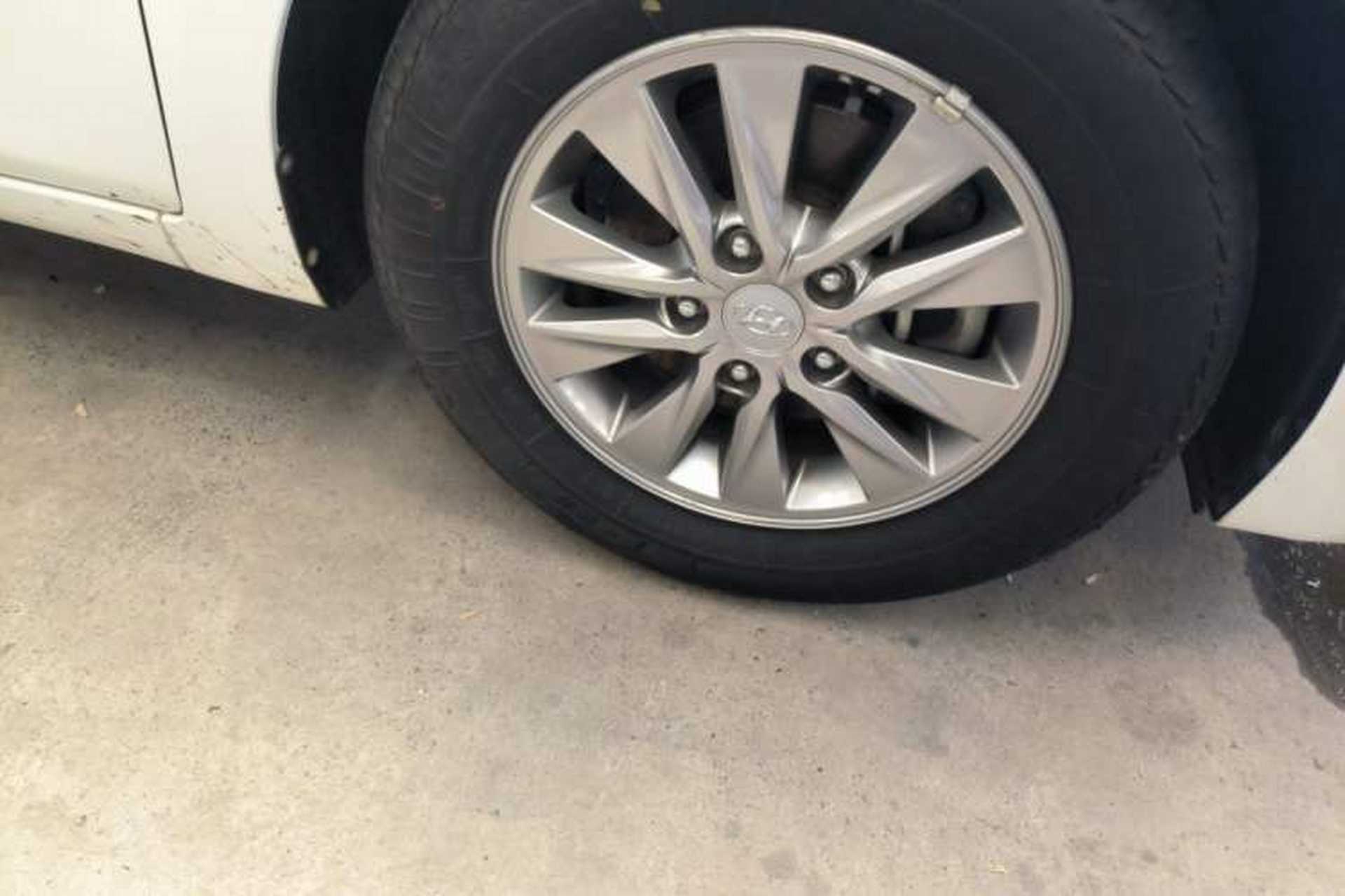 Used Hyundai Celesta 2018 1.6L Automatic GL Enjoyment Edition China VI compliant Right Front Wheel Hub