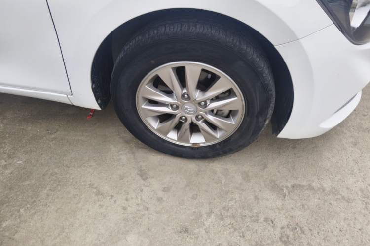 Used Hyundai Celesta 2018 1.6L Automatic GL Enjoyment Edition China VI compliant Right Front Wheel Hub