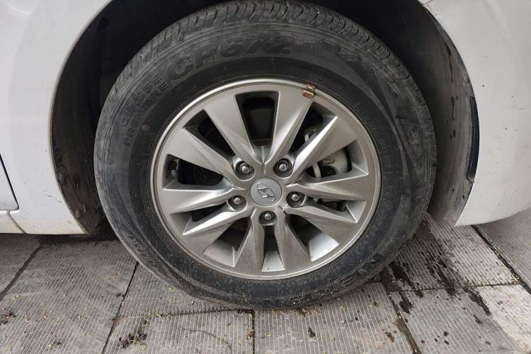 Used Hyundai Celesta 2018 1.6L Automatic GL Enjoyment Edition China VI compliant Right Front Wheel Hub