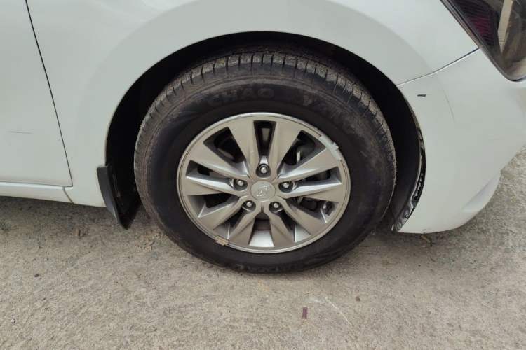 Used Hyundai Celesta 2018 1.6L Automatic GL Enjoyment Edition China VI compliant Right Front Wheel Hub
