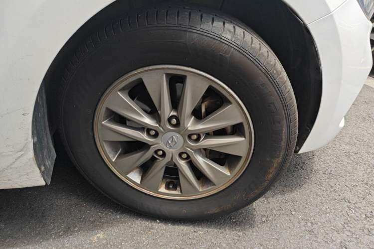 Used Hyundai Celesta 2018 1.6L Automatic GL Enjoyment Edition China VI compliant Right Front Wheel Hub