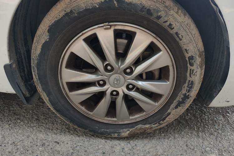 Used Hyundai Celesta 2018 1.6L Automatic GL Enjoyment Version China V Standard Right Front Wheel Hub