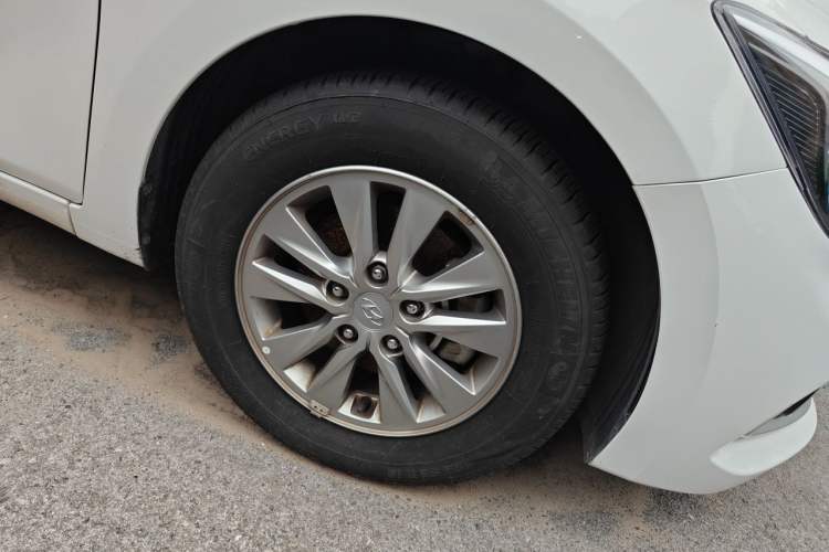 Used Hyundai Celesta 2018 1.6L Automatic GL Enjoyment Edition China VI compliant Right Front Wheel Hub