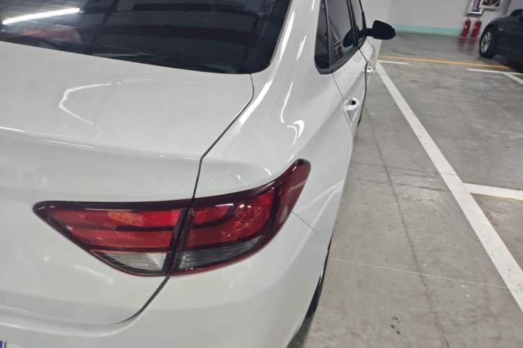 Used Hyundai Celesta 2018 1.6L Automatic GL Enjoyment Edition China VI compliant Right Rear Taillight