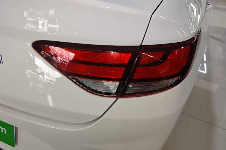 Used Hyundai Celesta 2018 1.6L Automatic GL Enjoyment Edition China VI compliant Right Rear Taillight