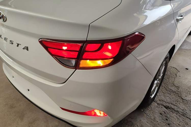 Used Hyundai Celesta 2018 1.6L Automatic GL Enjoyment Edition China VI compliant Right Rear Taillight