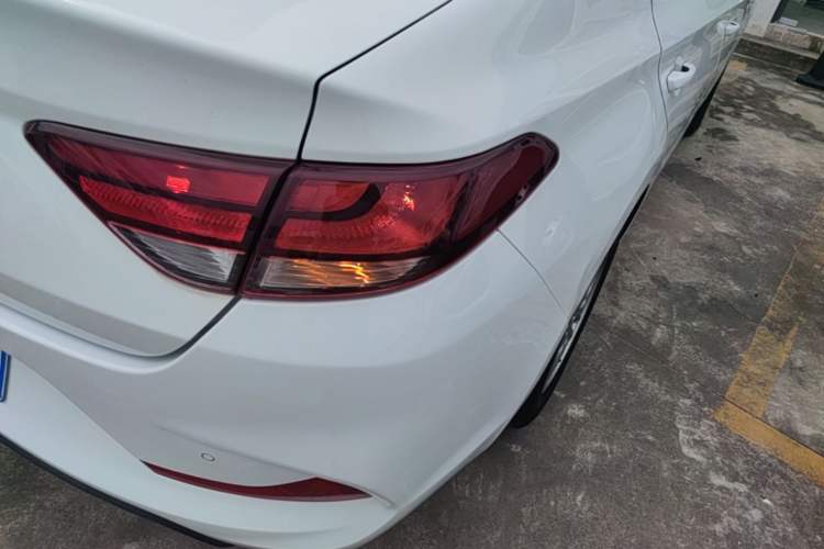 Used Hyundai Celesta 2018 1.6L Automatic GL Enjoyment Edition China VI compliant Right Rear Taillight