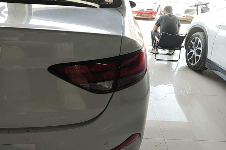 Used Hyundai Celesta 2018 1.6L Automatic GL Enjoyment Edition China VI compliant Right Rear Taillight