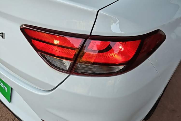Used Hyundai Celesta 2018 1.6L Automatic GL Enjoyment Edition China VI compliant Right Rear Taillight