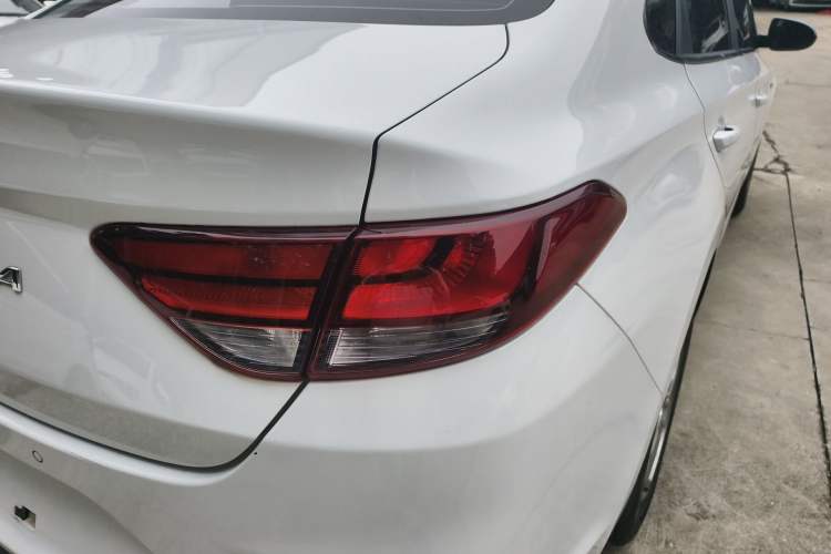 Used Hyundai Celesta 2018 1.6L Automatic GL Enjoyment Edition China VI compliant Right Rear Taillight