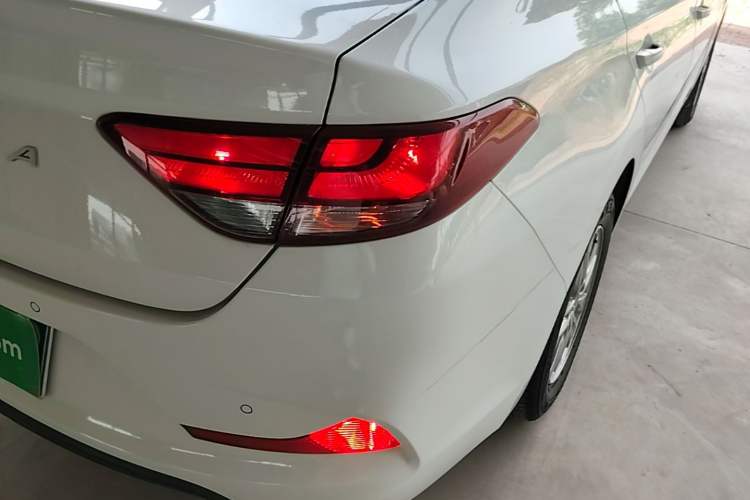 Used Hyundai Celesta 2018 1.6L Automatic GL Enjoyment Version China V Standard Right Rear Taillight