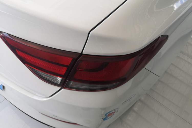 Used Hyundai Celesta 2018 1.6L Automatic GL Enjoyment Edition China VI compliant Right Rear Taillight