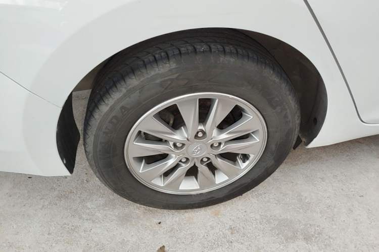 Used Hyundai Celesta 2018 1.6L Automatic GL Enjoyment Version China V Standard Right Rear Wheel Hub