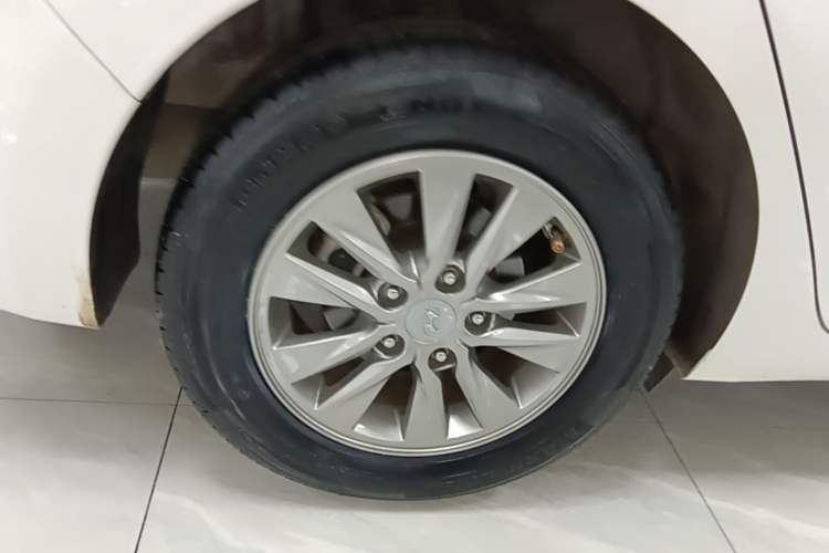 Used Hyundai Celesta 2018 1.6L Automatic GL Enjoyment Edition China VI compliant Right Rear Wheel Hub