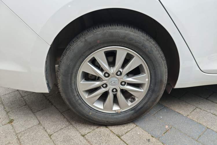 Used Hyundai Celesta 2018 1.6L Automatic GL Enjoyment Version China V Standard Right Rear Wheel Hub