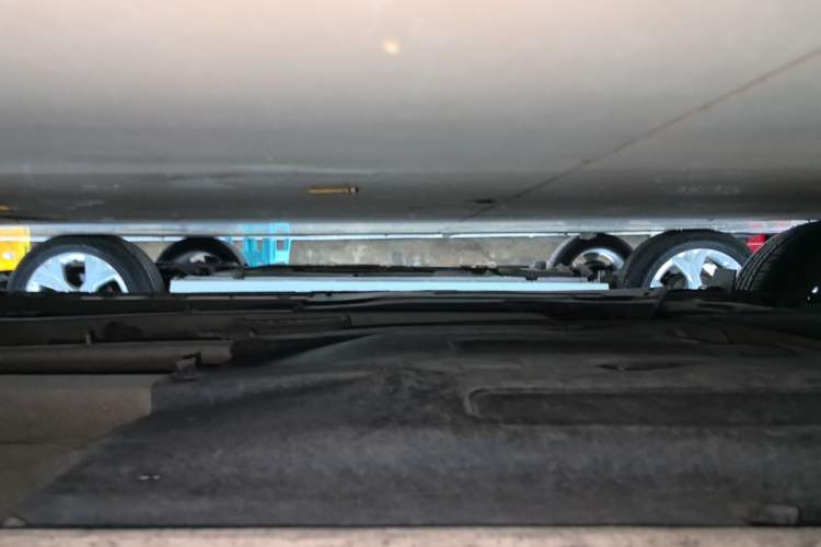 Used Hyundai Celesta 2018 1.6L Automatic GL Enjoyment Edition China VI compliant Right Side Sill