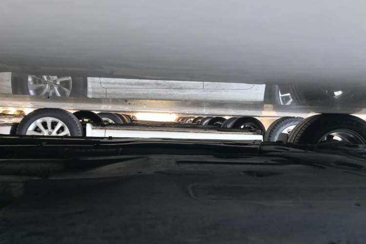 Used Hyundai Celesta 2018 1.6L Automatic GL Enjoyment Edition China VI compliant Right Side Sill