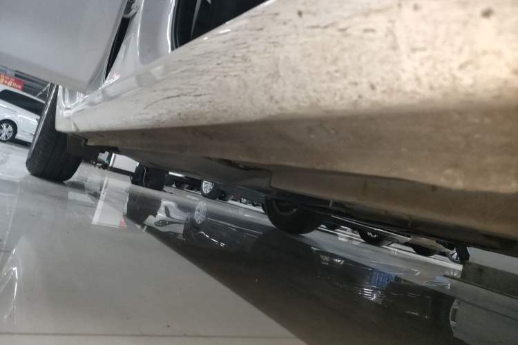 Used Hyundai Celesta 2018 1.6L Automatic GL Enjoyment Edition China VI compliant Right Side Sill