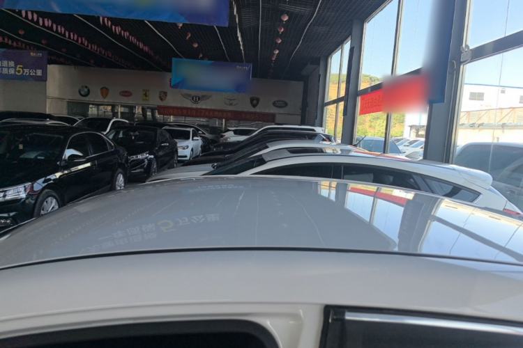 Used Hyundai Celesta 2018 1.6L Automatic GL Enjoyment Edition China VI compliant Roof