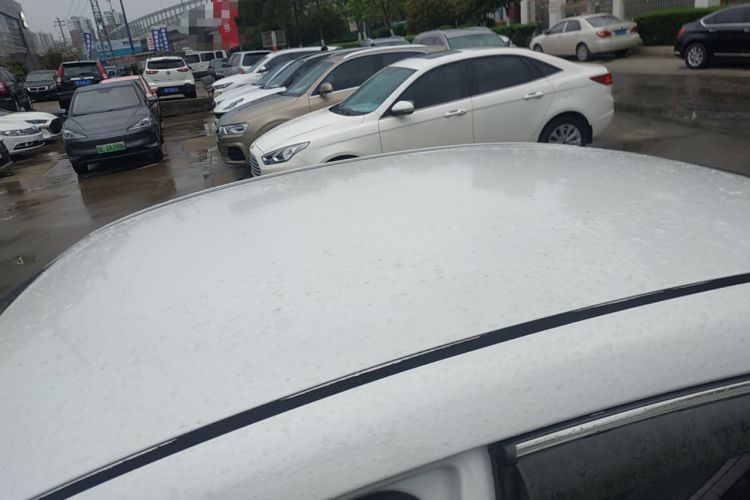 Used Hyundai Celesta 2018 1.6L Automatic GL Enjoyment Edition China VI compliant Roof