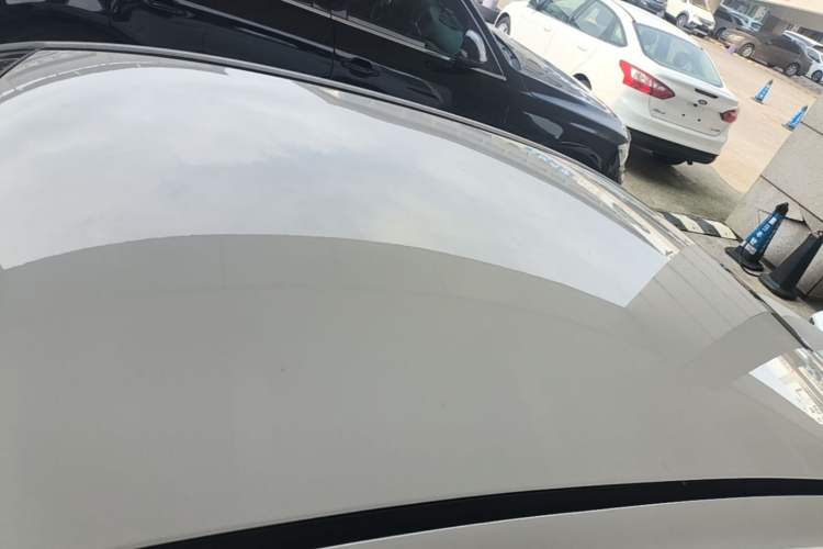 Used Hyundai Celesta 2018 1.6L Automatic GL Enjoyment Edition China VI compliant Roof