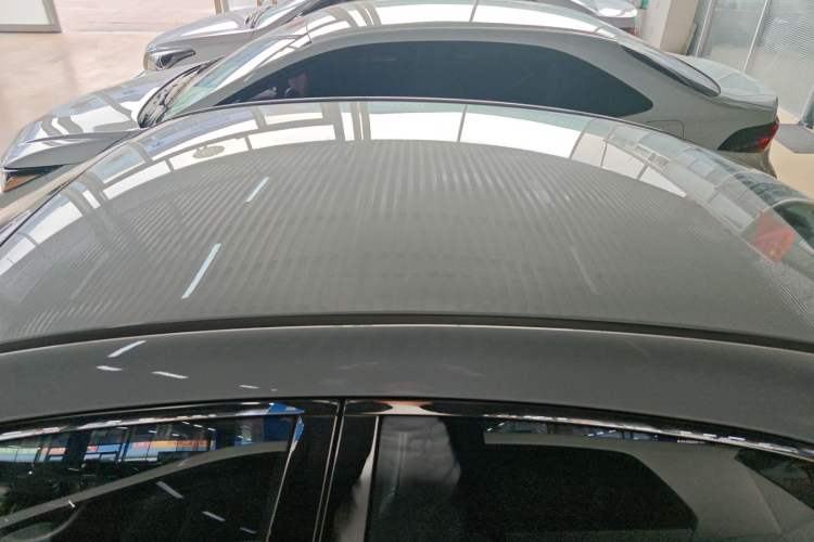Used Hyundai Celesta 2018 1.6L Automatic GL Enjoyment Edition China VI compliant Roof