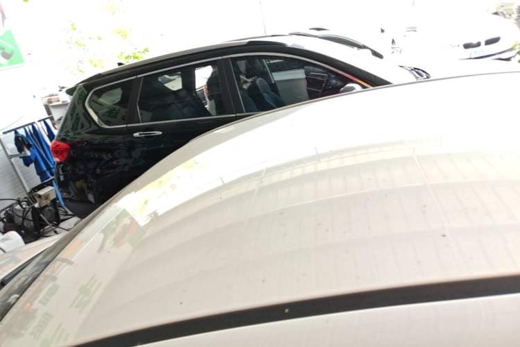 Used Hyundai Celesta 2018 1.6L Automatic GL Enjoyment Edition China VI compliant Roof