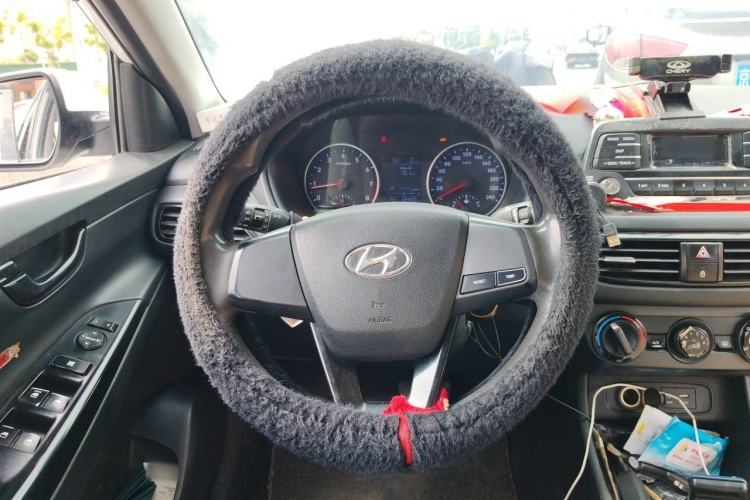 Used Hyundai Celesta 2018 1.6L Automatic GL Enjoyment Edition China VI compliant Steering Wheel