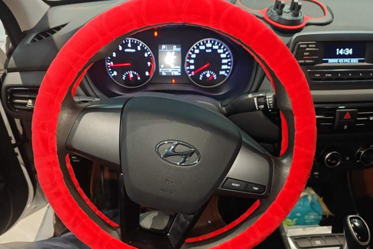 Used Hyundai Celesta 2018 1.6L Automatic GL Enjoyment Version China V Standard Steering Wheel