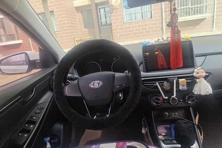Used Hyundai Celesta 2018 1.6L Automatic GL Enjoyment Version China V Standard Steering Wheel