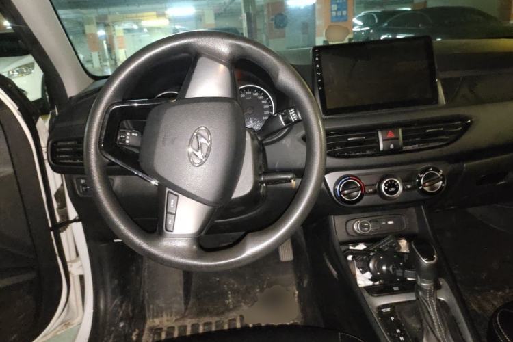 Used Hyundai Celesta 2018 1.6L Automatic GL Enjoyment Version China V Standard Steering Wheel