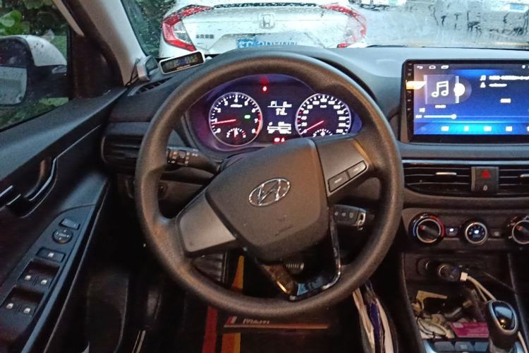 Used Hyundai Celesta 2018 1.6L Automatic GL Enjoyment Edition China VI compliant Steering Wheel