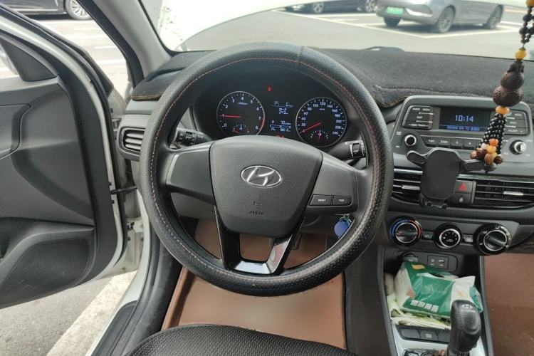 Used Hyundai Celesta 2018 1.6L Automatic GL Enjoyment Version China V Standard Steering Wheel