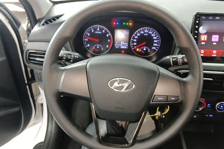 Used Hyundai Celesta 2018 1.6L Automatic GL Enjoyment Edition China VI compliant Steering Wheel