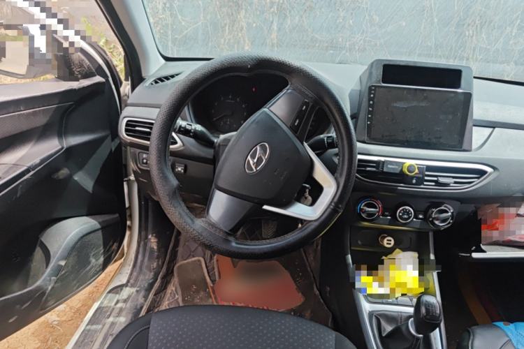 Used Hyundai Celesta 2018 1.6L Manual GL Enjoyment Edition China VI compliant Steering Wheel