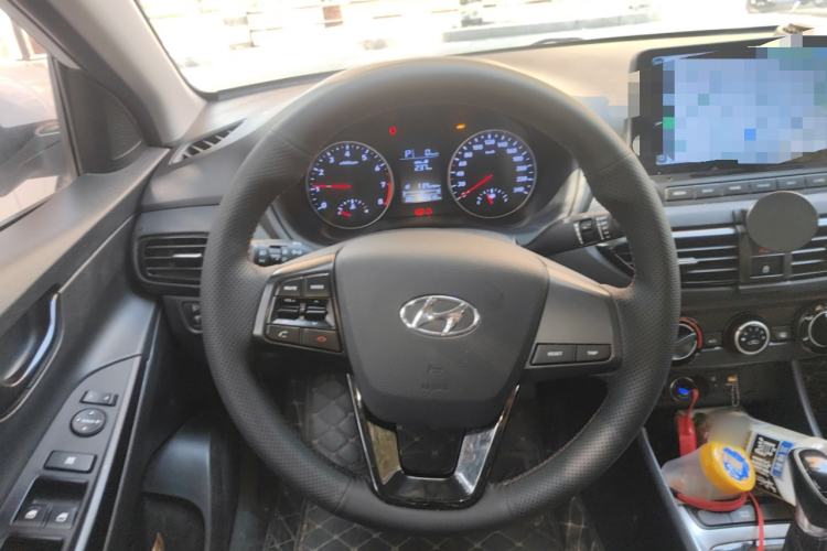 Used Hyundai Celesta 2018 1.6L Automatic GL Enjoyment Version China V Standard Steering Wheel