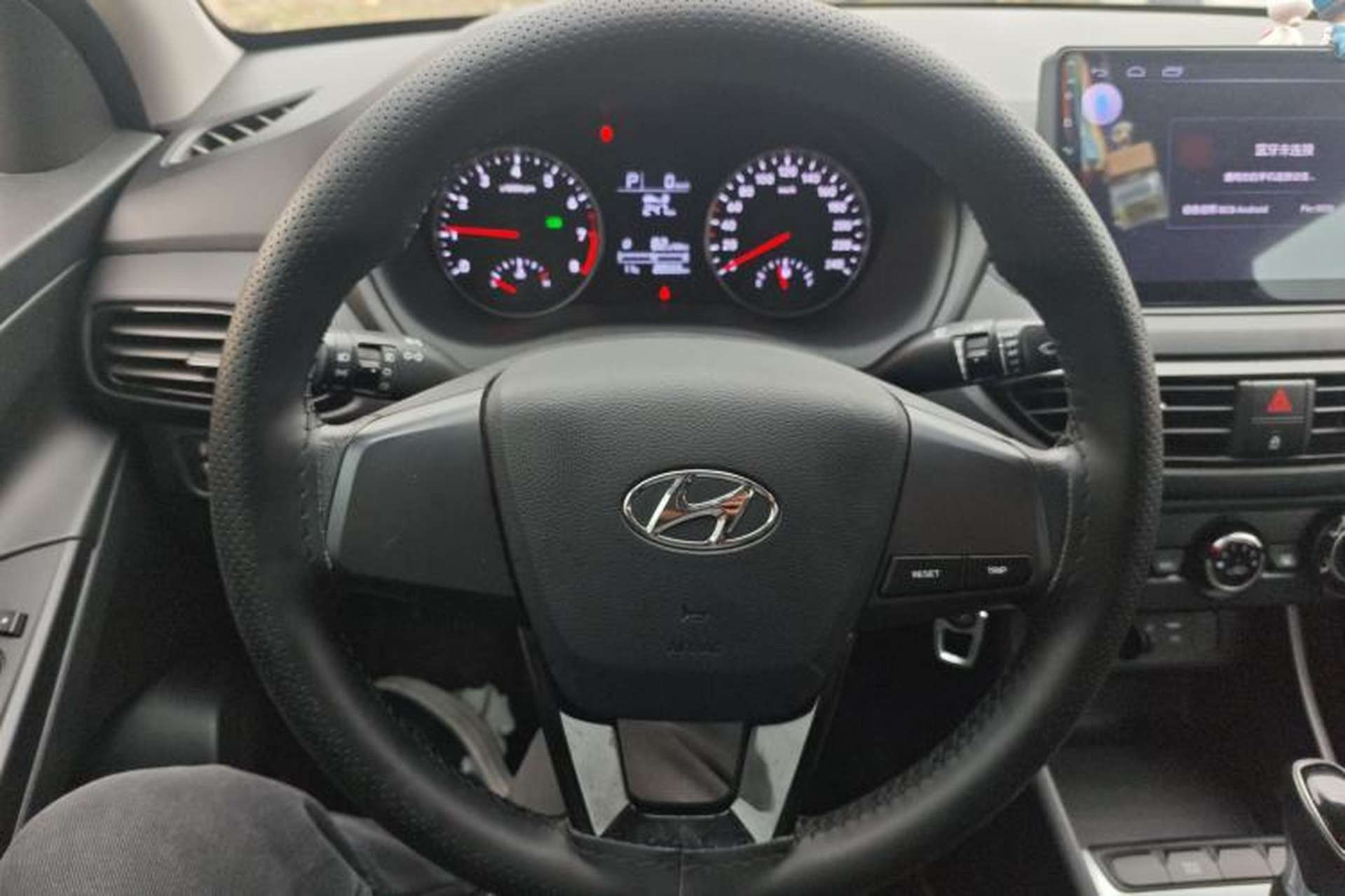 Used Hyundai Celesta 2018 1.6L Automatic GL Enjoyment Edition China VI compliant Steering Wheel