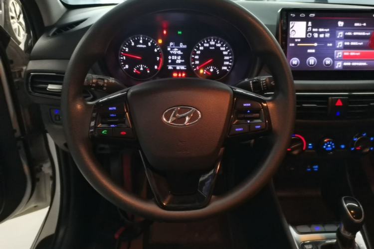 Used Hyundai Celesta 2018 1.6L Automatic GL Enjoyment Edition China VI compliant Steering Wheel
